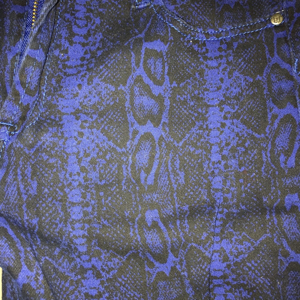 JustFab stretch skinny jeans